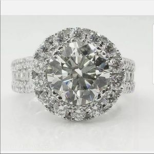 NEW 18K WHITE GOLD ROUND DIAMOND HALO RING💍